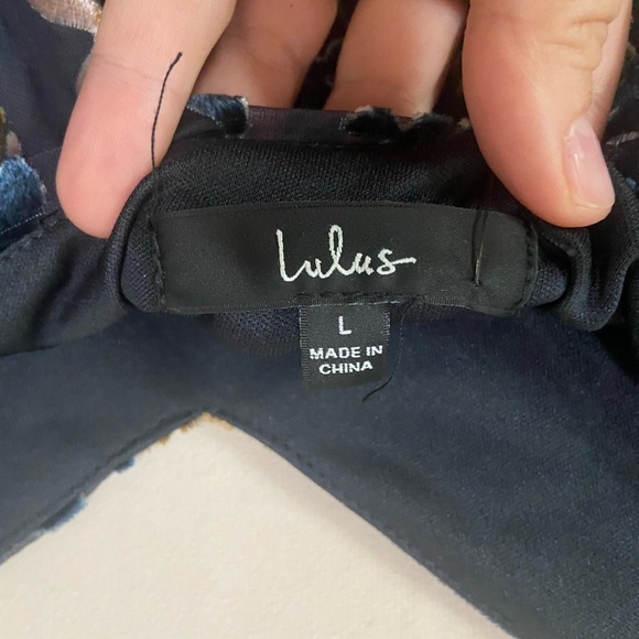 LULU's NWT Evenings with you floral velvet cocktail asymmetrical dress size L - Picture 10 of 11